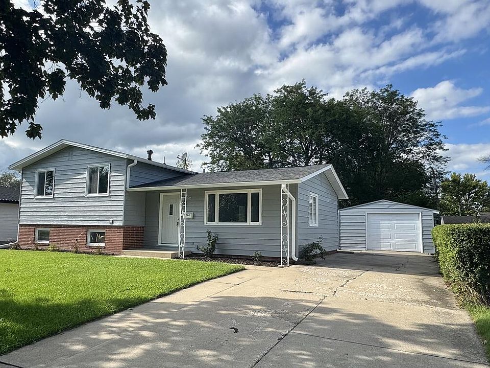 1st image of 2744 18th Ave N