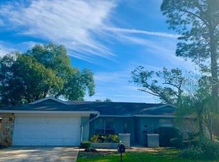 3541 Fairway Forest Dr, Palm Harbor, FL 34685