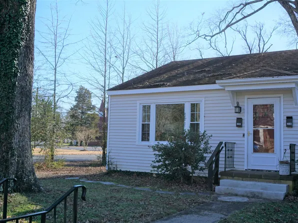 209 Thompson St, Ashland, VA 23005