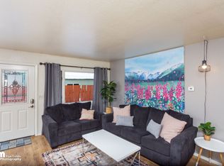 887 E 76th Ave #2, Anchorage, AK 99518