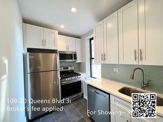 Rented by Sky View Parc Sales LLC | media 7