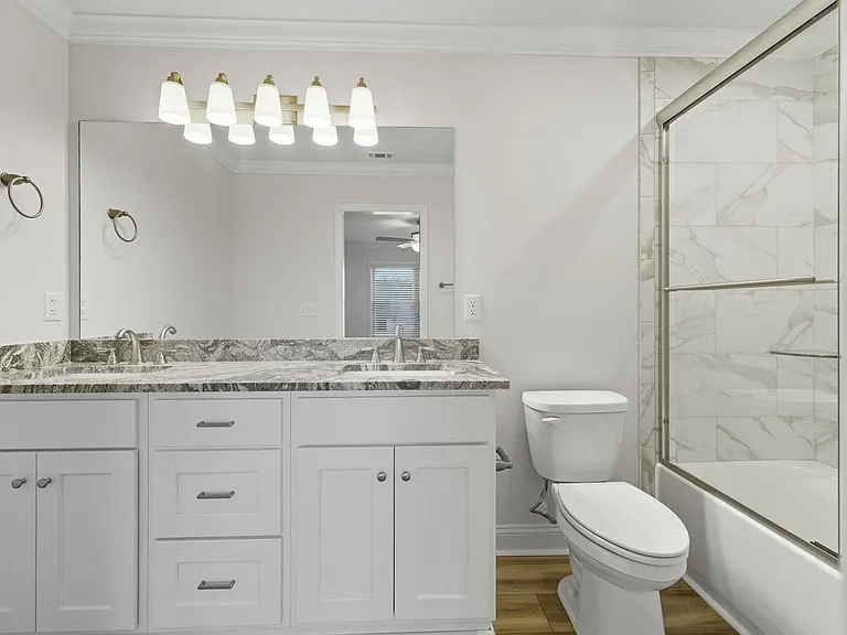 5084 Hamilton Cir — Photo 14