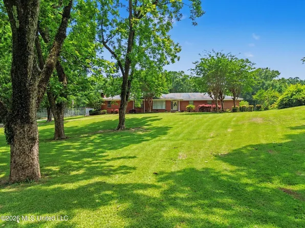 810 College Ave E, Wiggins, MS 39577