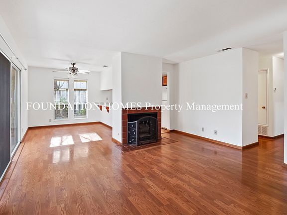 3rd image of 158 Roundtree Blvd