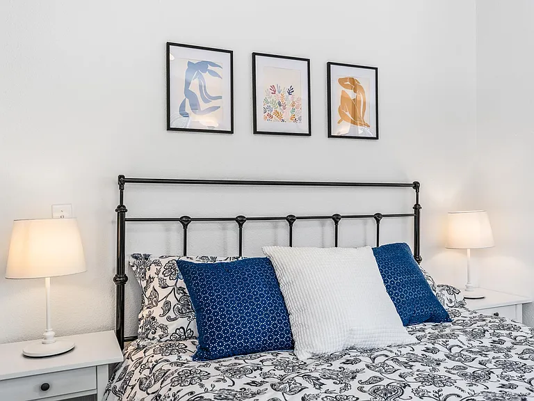 2478 NW Savier St #4 — Photo 7