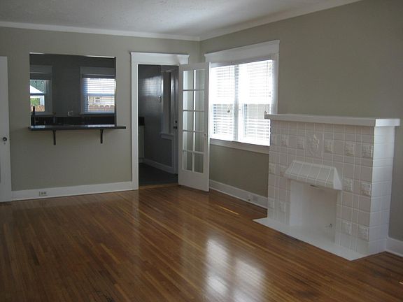 4th image of 3412 E Colorado St