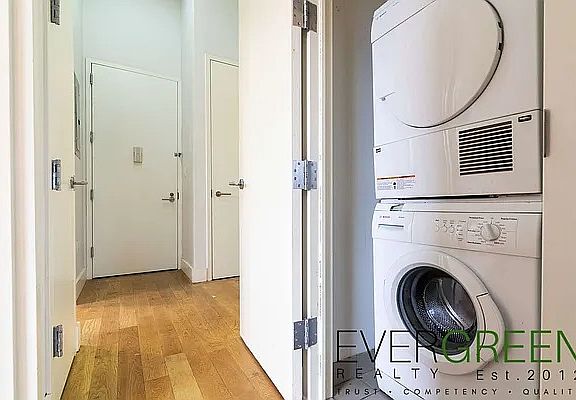 3rd image of 544 Throop Ave APT 2R