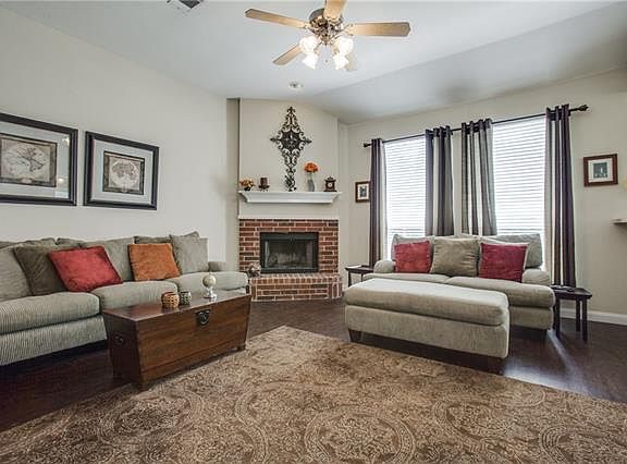 3rd image of 4525 Waterbird Ln