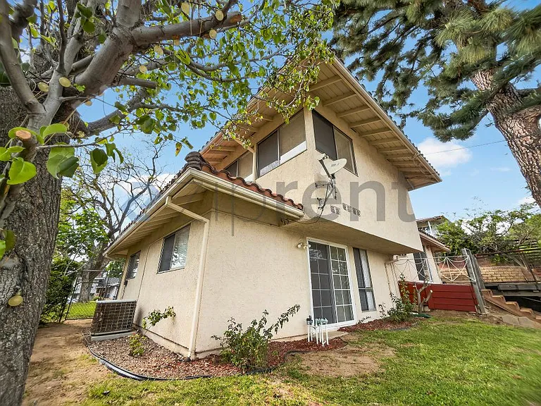 9534 Swinton Ave — Photo 17