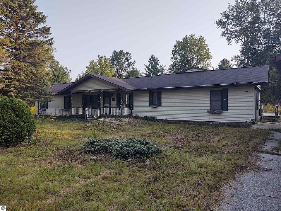 3890 Bay Arenac Line Rd, Pinconning, MI 48650 Zillow