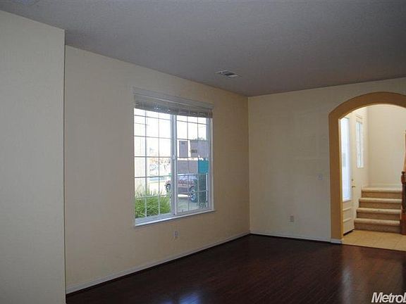 2nd image of 4442 Helens Oaks Cir
