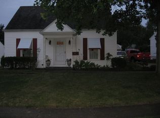 2461 Parkview Dr, Cuyahoga Falls, OH 44223