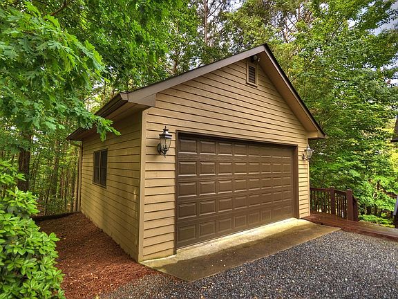 5th image of 46 Mountain Springs Cir #1-82
