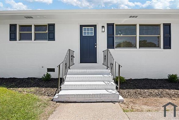 1st image of 703 Terrace Dr