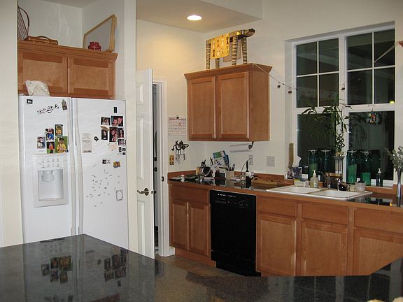 Morning sun in the kitchen