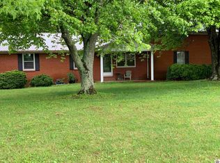 7505 Blandville Rd, Paducah, KY 42001