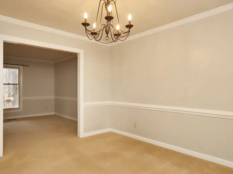 227 Aspen Blvd — Photo 9