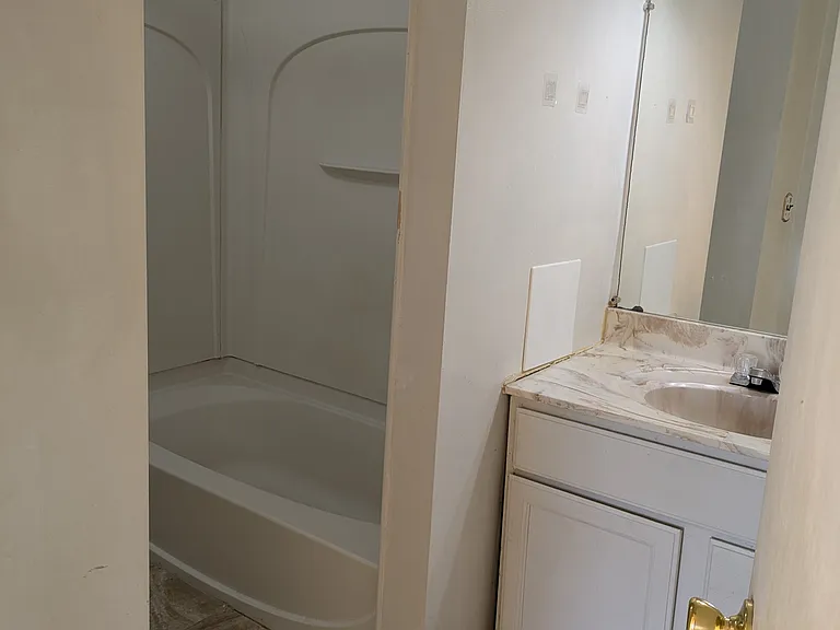 6980 Harvard Ln — Photo 8