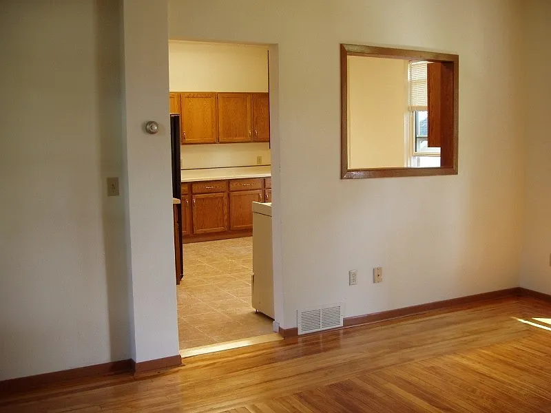 3 bed, 1293 sqft, $1,260 — Photo 4