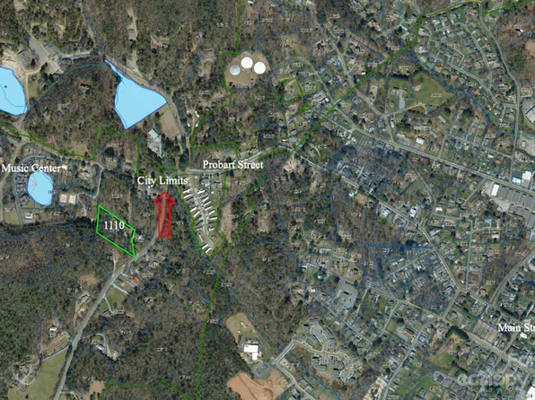 1110 Probart St, Brevard, NC 28712