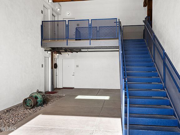 5th image of 1001 E 17th St #101