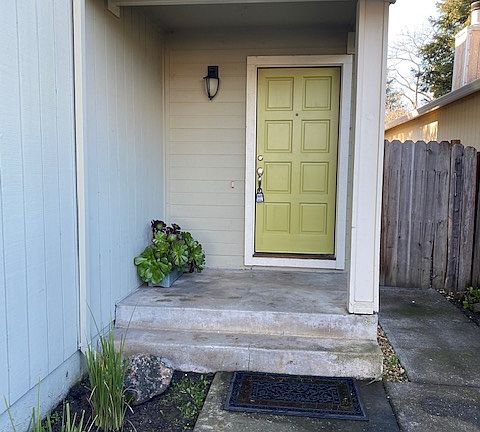 2nd image of 1019 Stanislaus Way