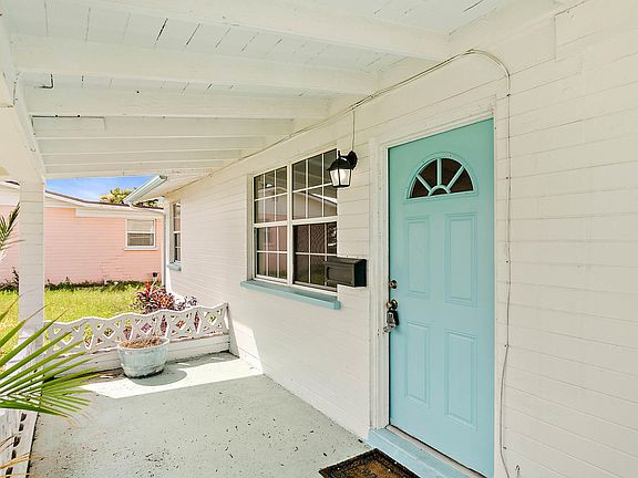 2nd image of 46 Palm Dr