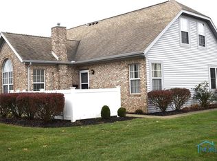 2250 Fox Run Cir, Findlay, OH 45840