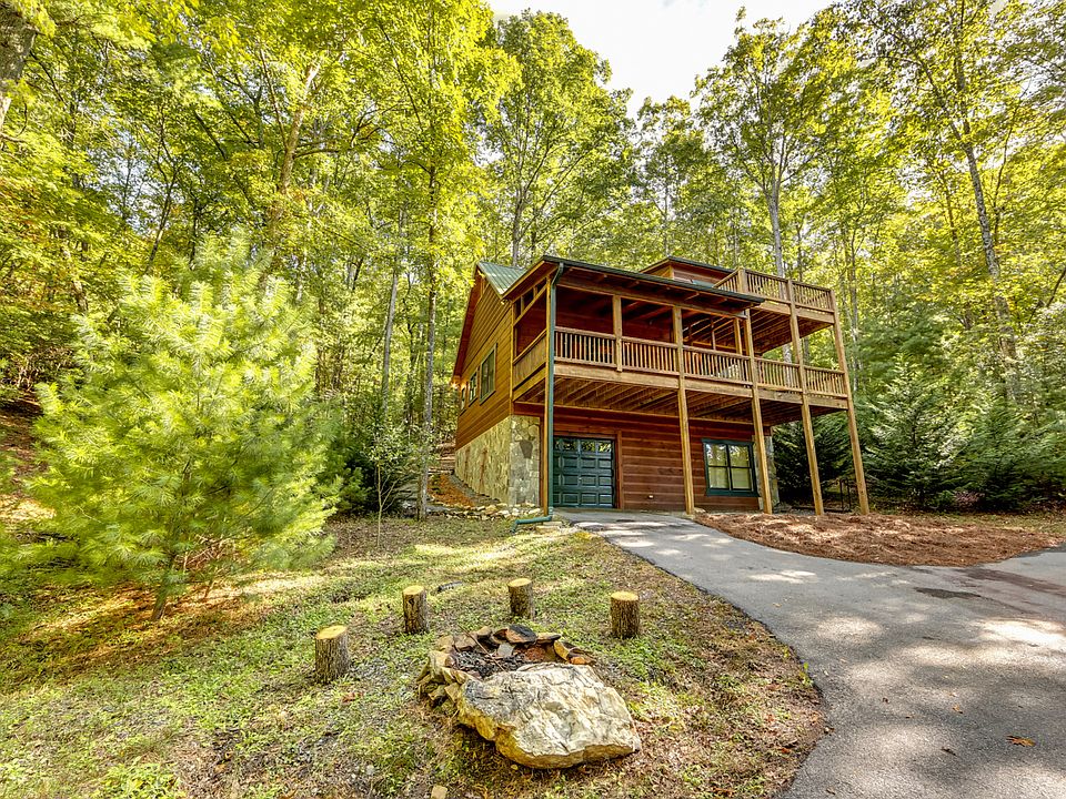 Front of Cabin from Street