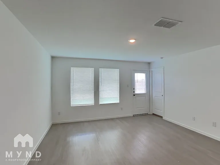 213 Poplar Pl — Photo 10