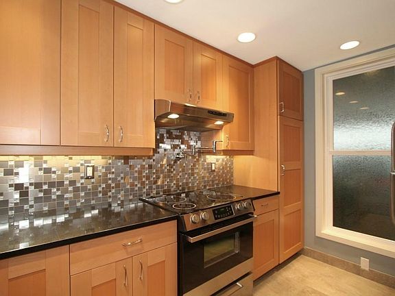 5th image of 13772 NE 60th St APT 185
