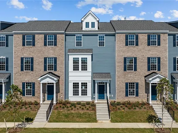 208 Freeman Dr, Hampton, VA 23666
