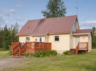 2194 Planters Ln, North Pole, AK 99705