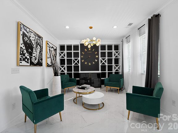 5th image of 1008 Dania Rd
