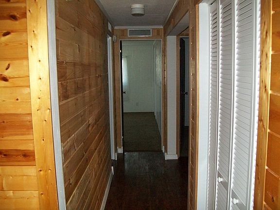 4th image of 9476 River Oak Dr