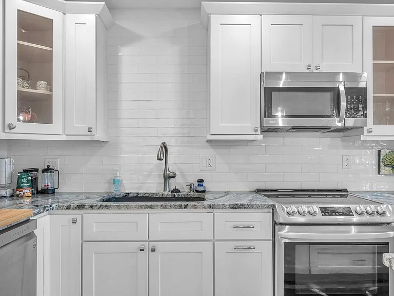 4728 Beach Dr SE #A — Photo 23