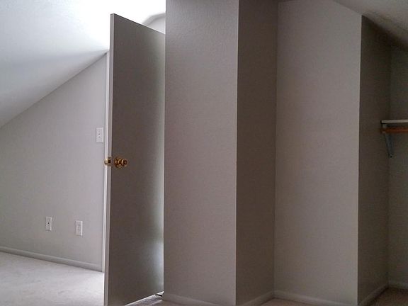 5th image of 1158 S Park Ave W