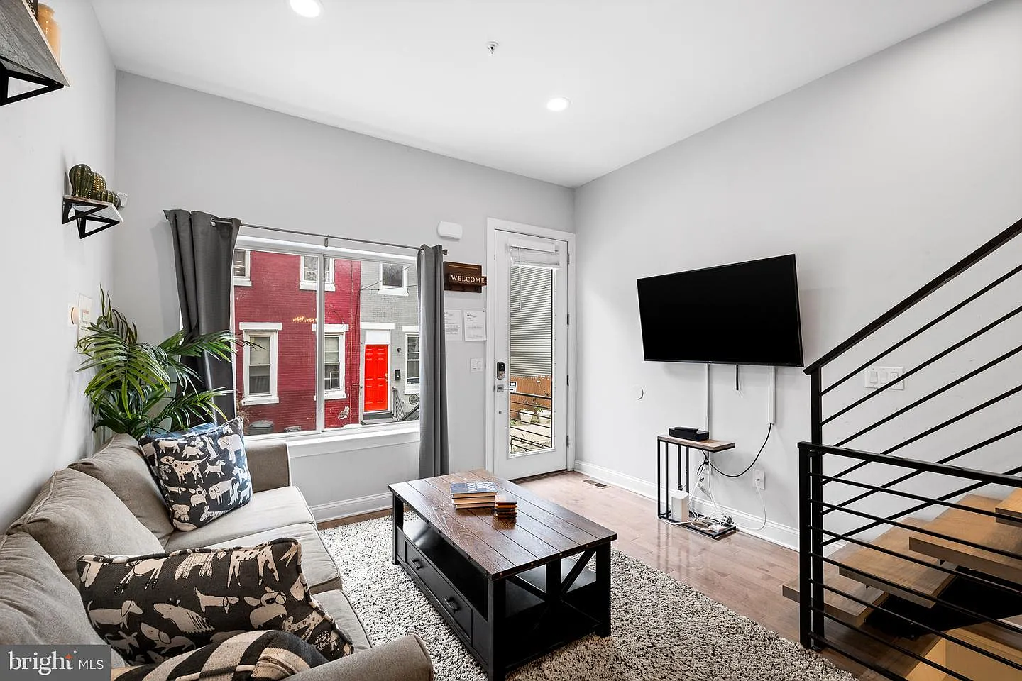 3 bed, 1434 sqft, $3,000 — Photo 4