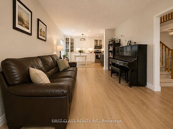 3rd image of 2360 Credit Valley Rd