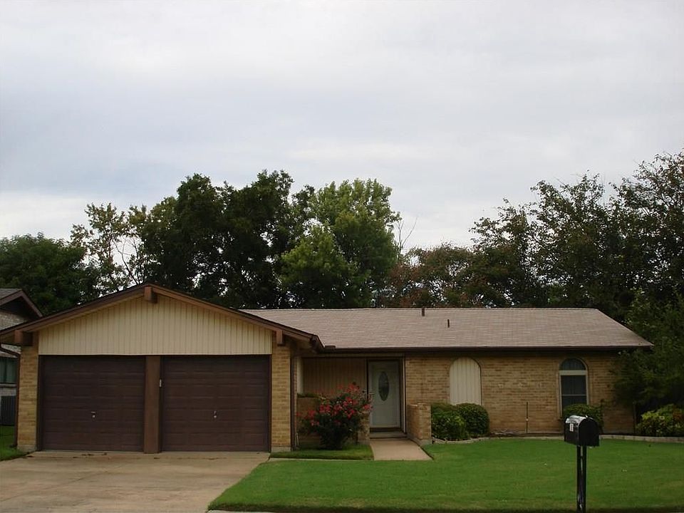 1st image of 707 Salsbury Cir