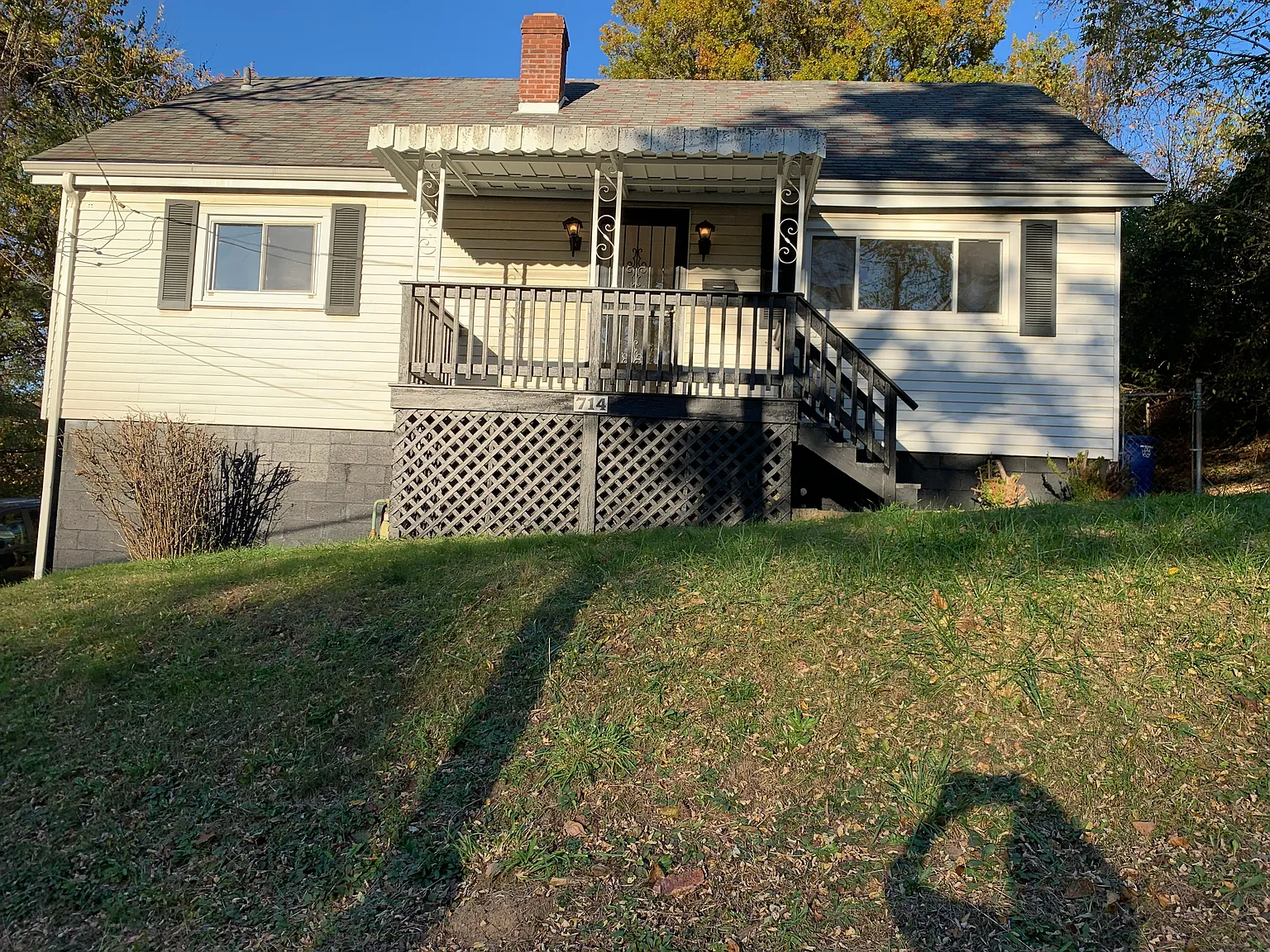 714 Tokay St — Photo 2