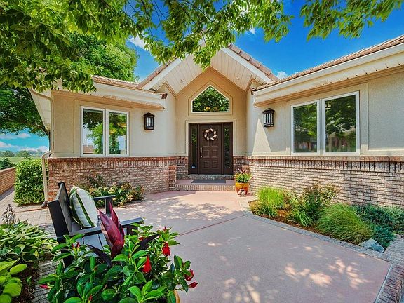 5th image of 7421 Vardon Way