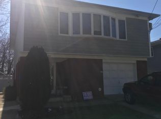 36 Grace Rd, Staten Island, NY 10306