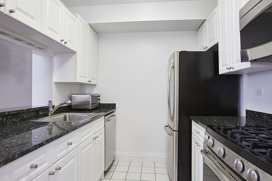 2nd image of 350 E 82nd St APT 3K