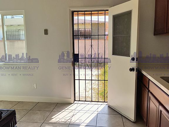 4th image of 457A Smith Ave