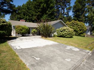 4385 Ridgecrest Dr, Eureka, CA 95503