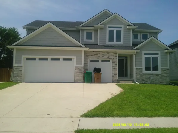 1407 Timber Ridge Dr, Norwalk, IA 50211