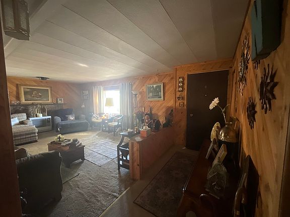 4th image of 301 Rolling Hills Dr