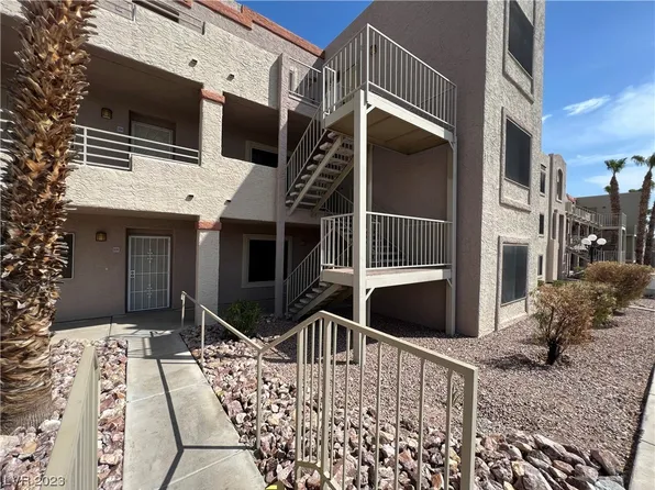 2008 Mesquite Ln APT 205, Laughlin, NV 89029