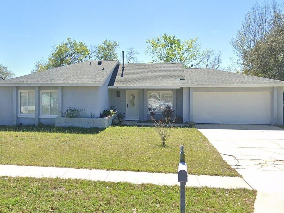 1st image of 121 Village Ln